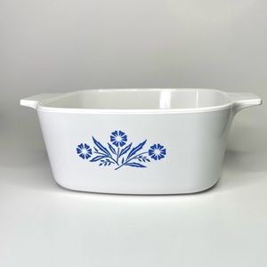Cornflower Corningware p-2 1/2 b small casserole dish